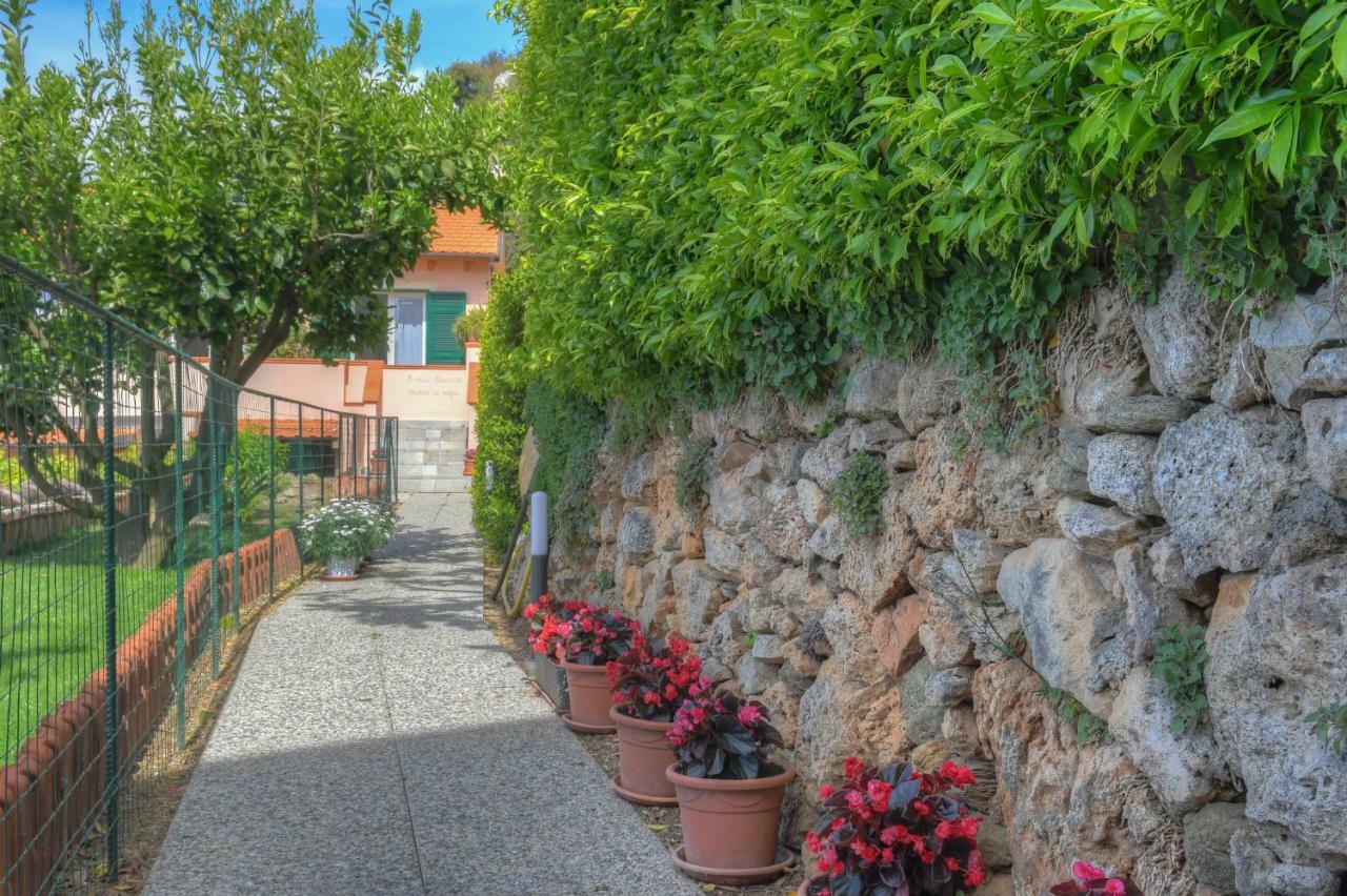 La Locanda Di Cucco Finale Ligure Ngoại thất bức ảnh